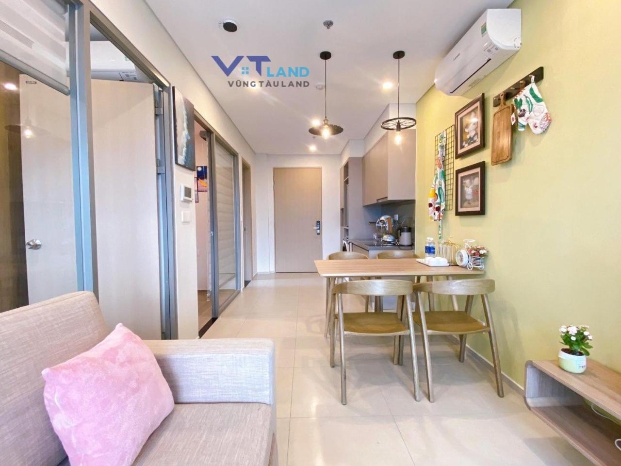 The Song - Vtland Apartment