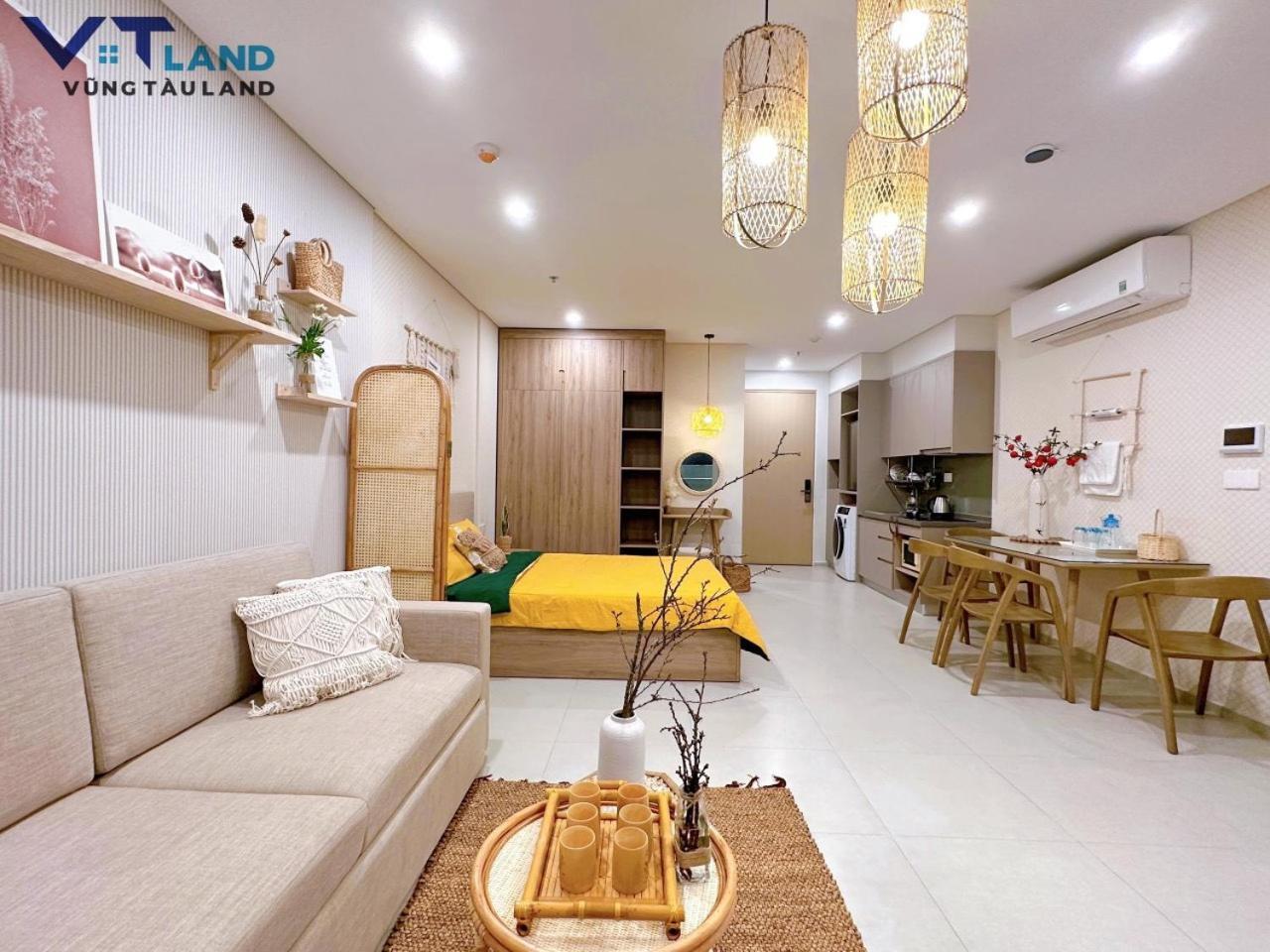 Apartment The Song - Vtland *